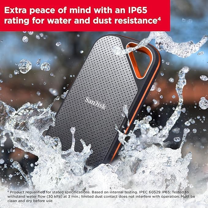 SanDisk Extreme Pro Portable SSD – Seitenansicht mit Karabiner