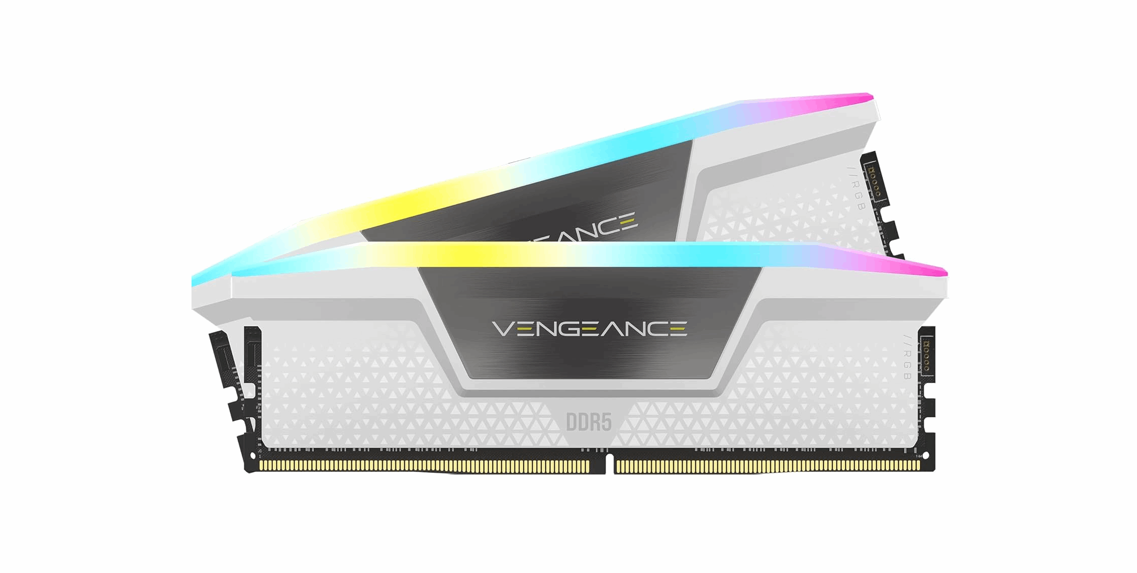 Zwei weiße CORSAIR Vengeance RGB DDR5 Arbeitsspeicher-Module mit buntem LED-Farbverlauf.