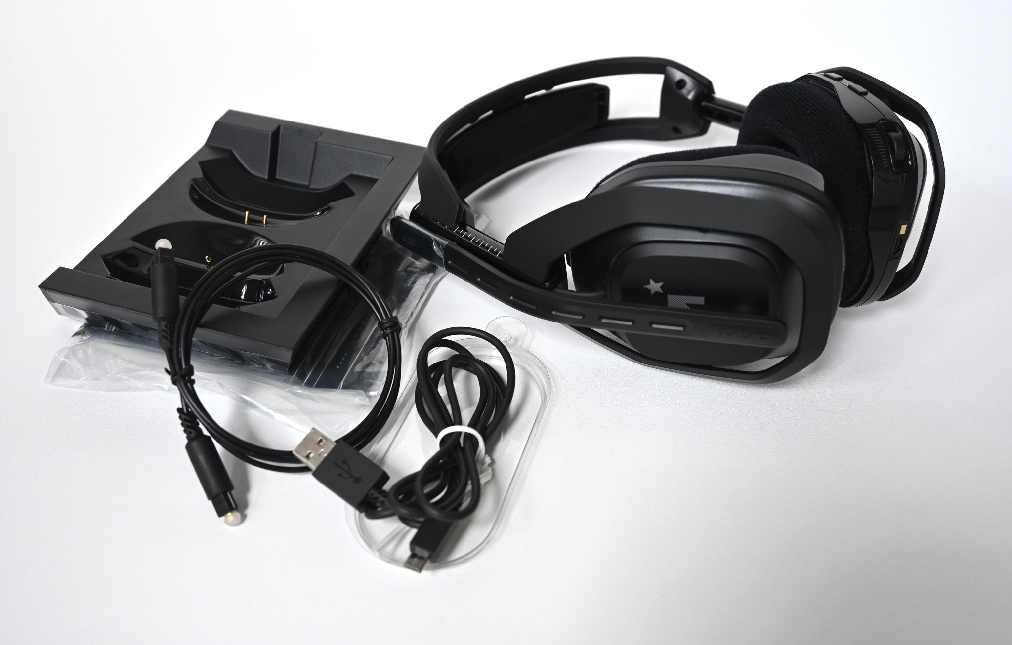 Astro Gaming A50 Wireless Over - Ear Gaming Headset mit Basestation (4.Gen.) | PS4 & PS5 - Flipping Tech